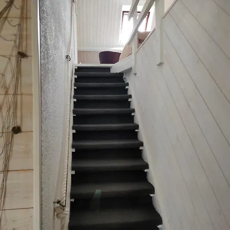 Une Chambre Chez L'Habitant Проживание в семье